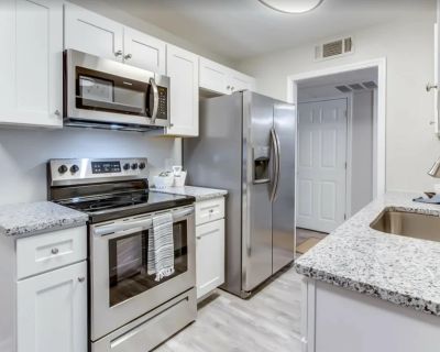 2 Bedroom 1BA 990 ft Apartment For Rent in Greenville, SC