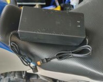 For Sale - Amorge 72V 5A Chargers + QS10-L 4AWG Battery Harness