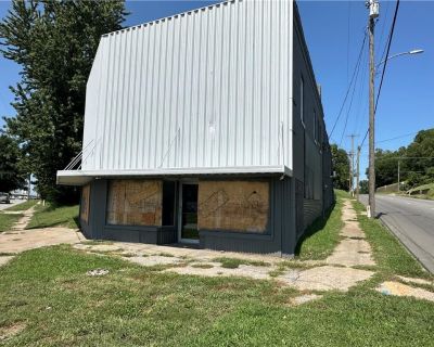 1 Bedroom Studio For Sale in Saint Joseph, MO