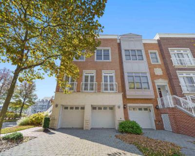 3 Bedroom 4BA 2550 ft Apartment For Rent in Jersey City, NJ