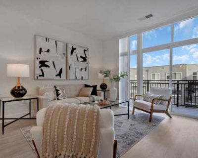 2 Bedroom 2BA 956 ft Condominium For Sale in OXON HILL, MD