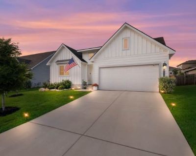 4 Bedroom 2BA 1788 ft Pet-Friendly Apartment For Rent in Bexar County, TX