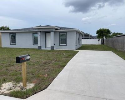 3 Bedroom 2BA 1173 ft Single Family House For Sale in Holiday, FL