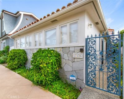 3 Bedroom 3BA 2191 ft Apartment For Rent in Newport Beach, CA