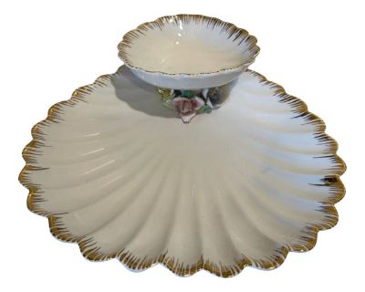 Mid 20th Century Italian Ceramic Serving Bowl With Sauce Dish