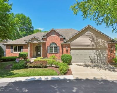 2 Bedroom 3BA 2000 ft Single Family Home For Sale in ELGIN, IL
