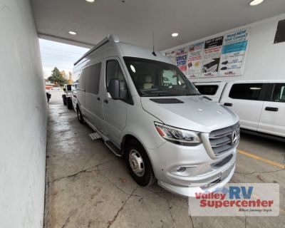 2021 Airstream Tommy Bahama Interstate 24GL