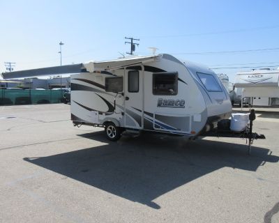 2016 Lance 1575