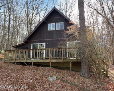 2 Bedroom 1BA 1332 ft Single Family House For Sale in Bushkill, PA