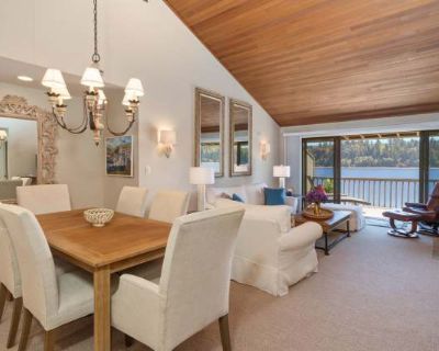 2 Bedroom 2BA 1167 ft Furnished Pet-Friendly Apartment For Rent in Port Ludlow, WA