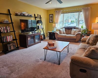 1 Bedroom 1BA Condo For Sale in Verona, NJ
