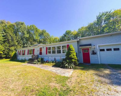 2 Bedroom 2BA 0 ft Pet-Friendly Apartment For Rent in Sagadahoc County, ME