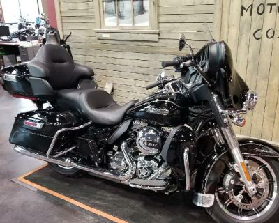 2016 Harley-Davidson ELECTRA GLIDE FLHTCU