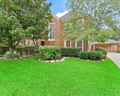 4 Bedroom 3BA 3460 ft Single Family Home For Sale in PEARLAND, TX