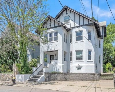 Justin Rd Unit,boston, Condo For Rent