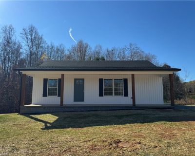 2 Bedroom 1BA 997 ft Single Family House For Sale in Lexington, NC