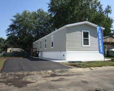 3 Bedroom 2BA 1140 ft Mobile Home For Rent in Rosemount, MN