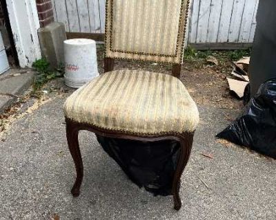 8 dining room chairs