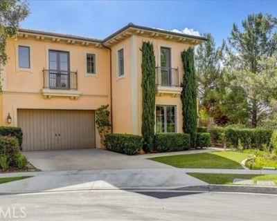 4 Bedroom 4BA 2890 ft House For Rent in Irvine, CA