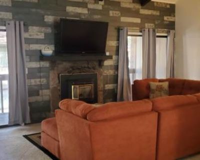 3 Bedroom 2BA 1515 ft Furnished Apartment For Rent in Pinetop Country Club, AZ