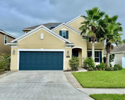 4 Bedroom 2.5BA 2368 ft Apartment For Rent in Jacksonville, FL