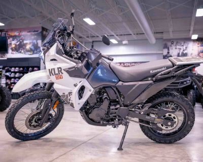 2025 Kawasaki KLR 650 Pearl Crystal White/Metallic Carbon Gray ABS