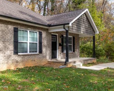2 Bedroom 2BA 1030 ft Apartment For Rent in Oak Ridge, TN