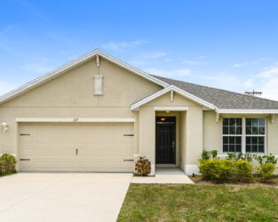 3 Bedroom 2BA 1672 ft Move-In Ready House For Rent in Cape Coral, FL