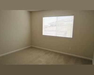 Room for Rent in 5 bedrooms House, Antioch, California