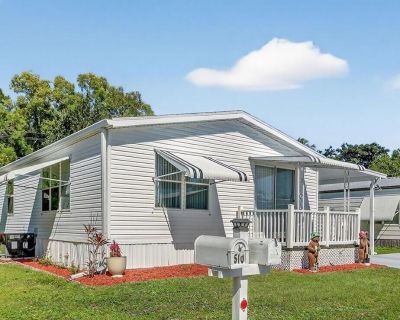2 Bedroom 2BA 1212 ft Furnished Mobile Home For Sale in Port St Lucie, FL