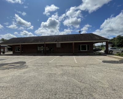 1600 ft Commercial Property For Sale in Bethany, CT