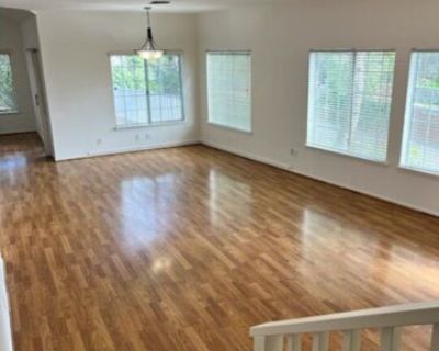 Mayfield Ave, Montrose, Home For Rent