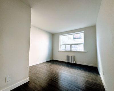 494 Mortimer Avenue. 494 Mortimer Avenue, Toronto This charming third floor one-bedroom apartment offers a cozy and well-renovated living space in the heart of East Danforth. With easy access to shops, caf s, restaurants, and public transit, this unit is perfect for anyone looking for convenience and comfort in a great neighbourhood. Note: Photos/video are of a different unit, but same layout o...