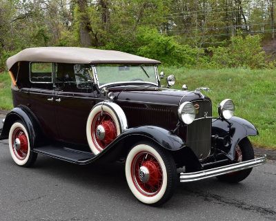 1932 Ford Custom Deluxe