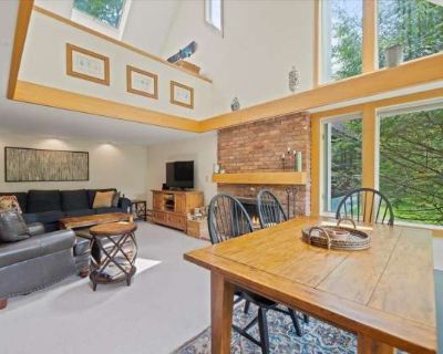 90 Turkey Run Road. image_url. Patio / balcony Garage Fireplace Game room Unit Amenities fireplace patio / balcony Property Amenities game room parking garage. 3 Bedroom. 3 Bathroom. 1650 ft