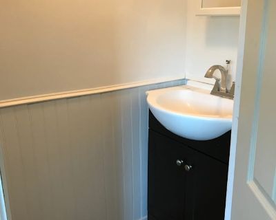 Available on: november 1. Unfurnished. Pet friendly. Internet included * Cat friendly * Students welcome. Newly renovated room for rent in private apt in Bayonne , 2 share one bath,Rent is $675/m. WiFi is free. Easy street parking. Room is for one person only, need to show proof of income and saving. Close to jersey city and downtown . If interested pls text for details.. Rent $675 per month Bi...