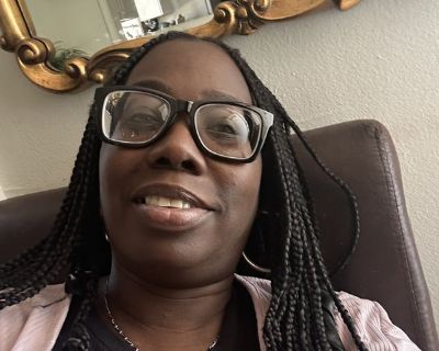 $800 /month. Age: 52 * Any pets?: No * Occupation: Professional * Gender: Female. Non-smoking room preferred. Pets are fine. Females preferred. Age preference: 40 - 65. Looking in: Detroit , Downtown , East - Central , East - Lower , East - Upper , Midtown , New Center , North , Southwest/Near West , West - Central , West - Upper. I am a professional female aged 52. I am available to move as so...