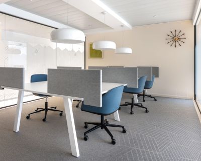 Monumental Business Opportunities Await in Washington, DC. Unleash your business ambitions in Washington DC, the capital of the United States. Secure professional office space in this iconic city, where success knows no bounds. Collaborate with strategic minds in flexible coworking spaces that foster creativity and innovation. Convenience is at your fingertips with excellent transport links nea...