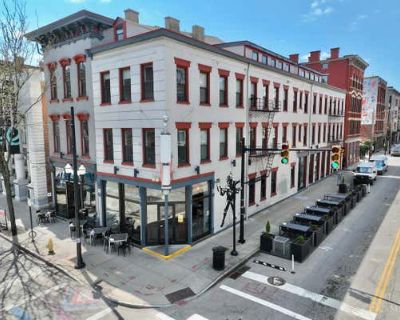 1 Bedroom 1BA 558 ft Condominium For Sale in CINCINNATI, OH