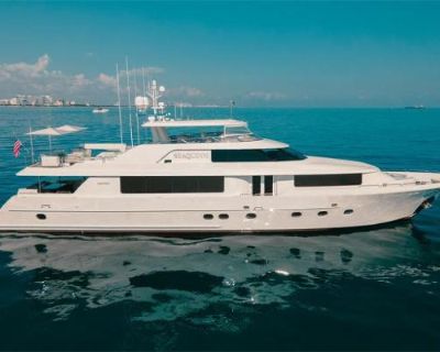 2013 Westport 112 Motor Yacht
