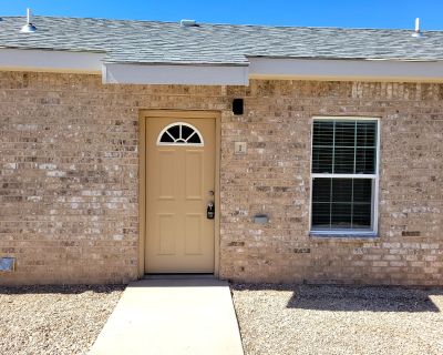 1 Bedroom 1BA 700 ft Apartment For Rent in Clovis, NM