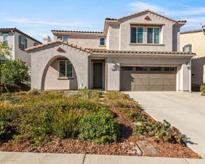 4 Bedroom 2.5BA 2395 ft Apartment For Rent in Oceanside, CA