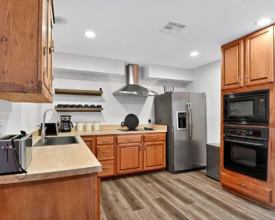 Deposit: $198.00 * Utilities included?: Yes * Fees apply?: Yes. References are not required. Non-smoking. Furnishings: Furnished * Disabled access: * Living room: shared. Availability Available Nov 03 2025 Minimum term 1 month Maximum term None. Private furnished room for rent. Move into a comfortable House today! Cozy and beautiful, this is the perfect place to call home. The kitchen comes equ...