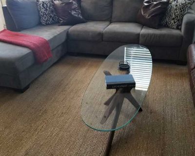 Available on: now. Furnished. Parking available Connie will require background checks for this room Learn more. 1400 sq ft house in downtown area near 19th & Market St. 2 bdrm 2 ba, kitchen living room, Laundry, deck off the back of house facing South, Central Heat & Air,and off street parking in back. Need to rent private bedroom with bath furnished or not. Electric bill will be split. Rent $9...