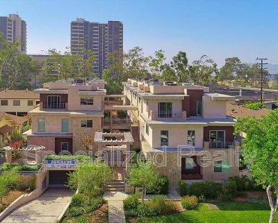 3 Bedroom 2.5BA 1607 ft Pet-Friendly Condo For Rent in Glendale, CA