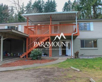 3 Bedroom 2BA 2736 ft Pet-Friendly Apartment For Rent in Kitsap County, WA