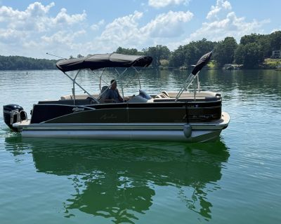 2022 Avalon Catalina Quad Lounger - 23.