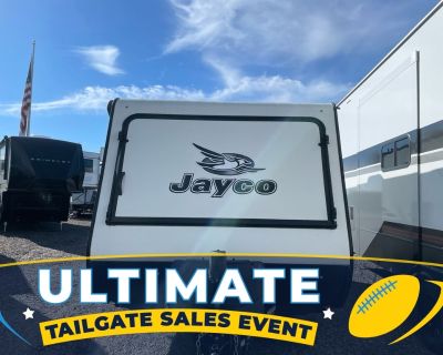 2021 Palomino 2902 Truck Camper