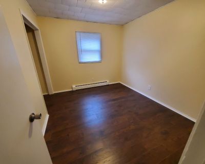 2 Bedroom 1BA 600 ft Pet-Friendly Apartment For Rent in Rantoul, IL