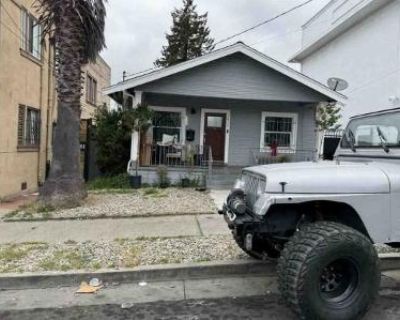 2 Bed 2 Bath Preforeclosure Property in Oakland, CA 94601 - 40th Ave